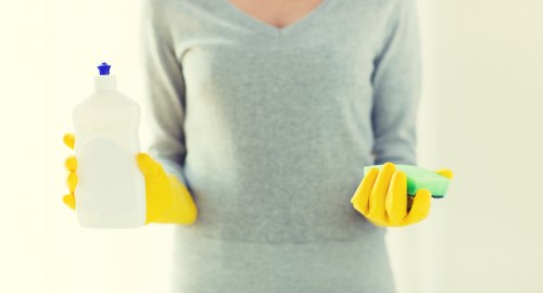 Kitchen appliance maintenance and oven cleaning in Wandsworth